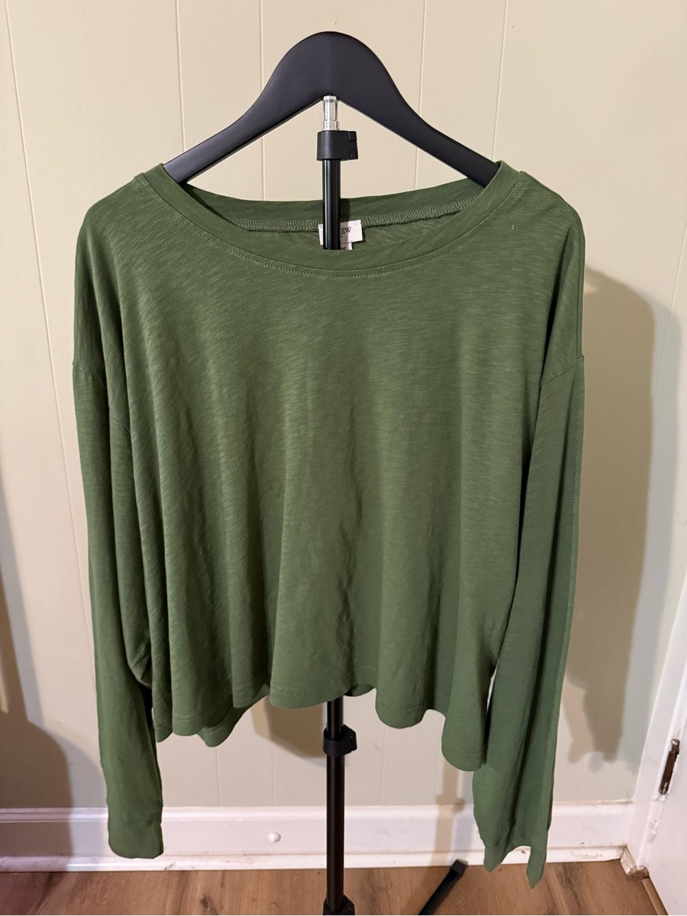 J. Crew Women’s Green Long Sleeve Cropped Top 3X